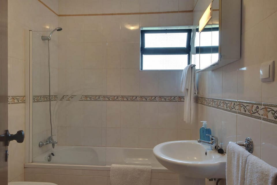 Family bathroom no%2E3