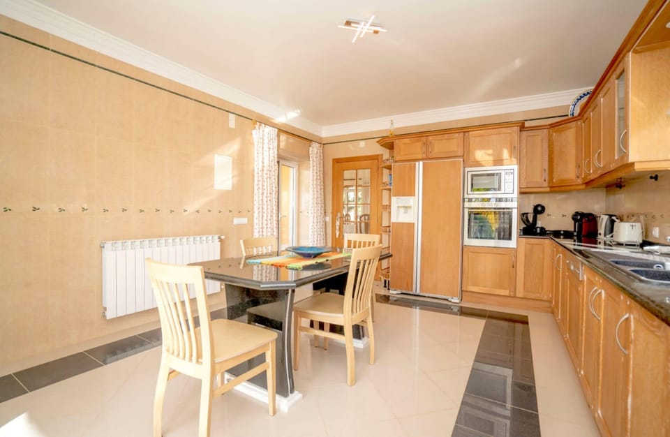 Kitchen area with table