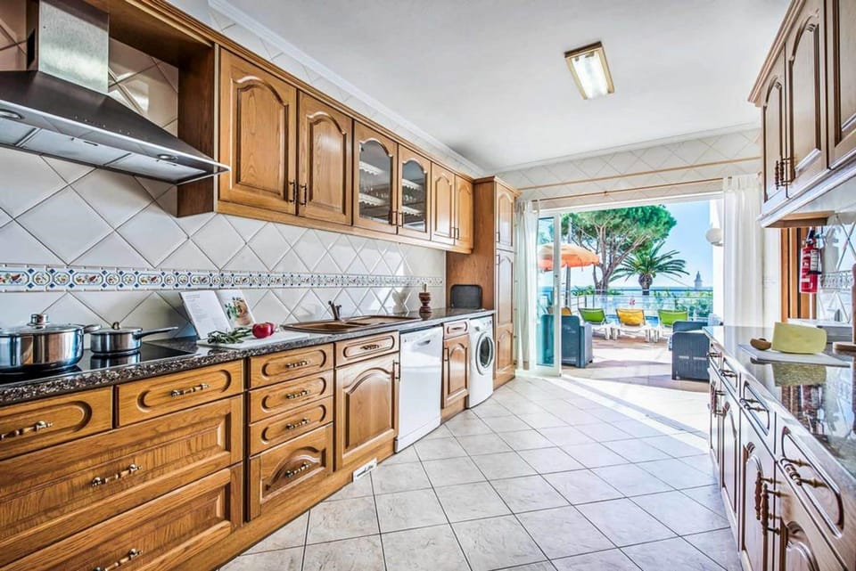 Kitchen leading to terrace