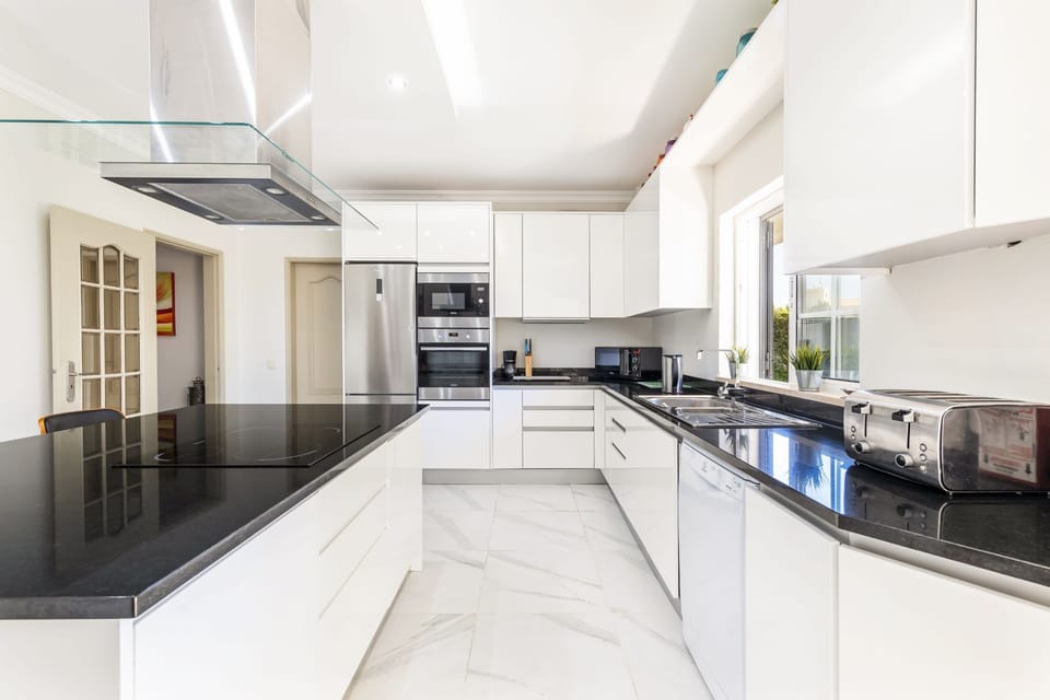 Kitchen with built in appliances
