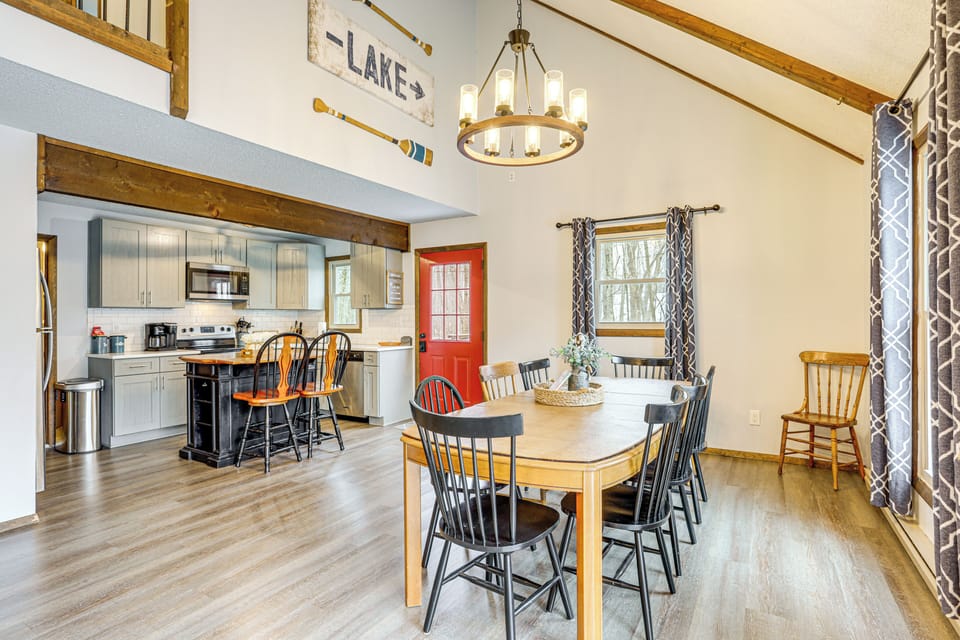 Dining Area | 1st Floor