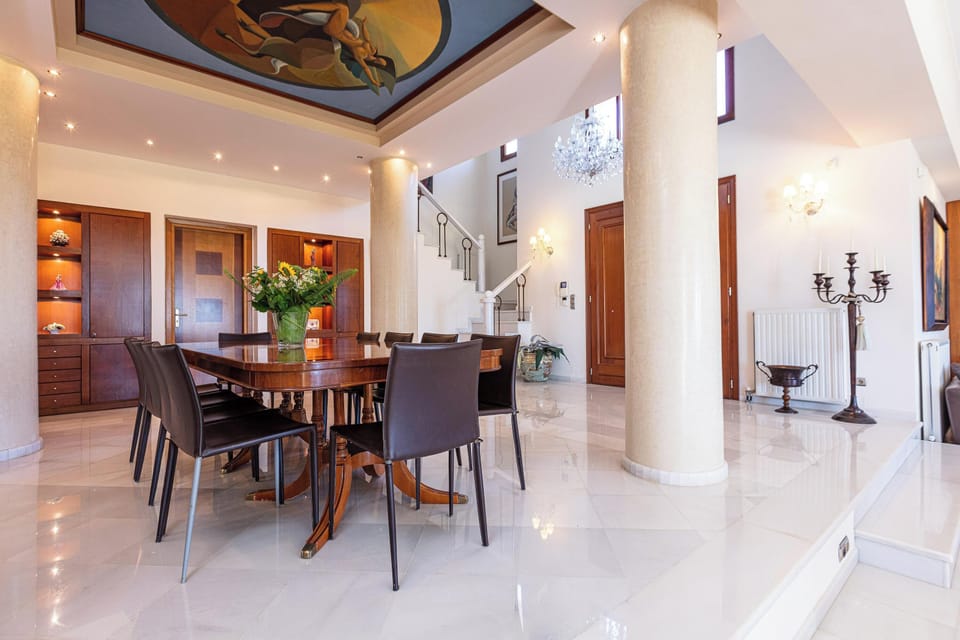 Dining area, with room for 10 guests and stunning views.