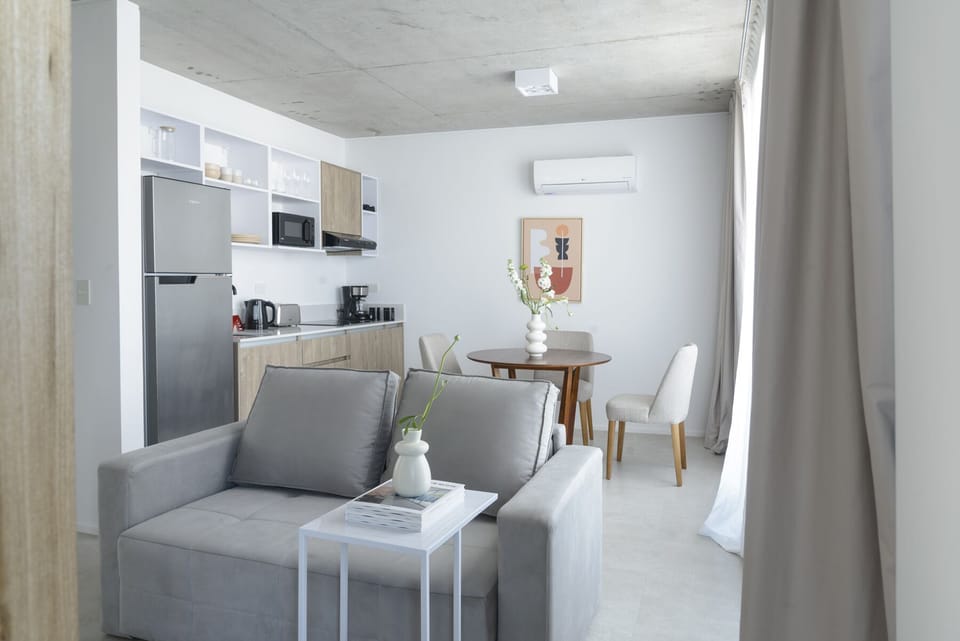 Sillon, Mesa de Comedor y Cocina