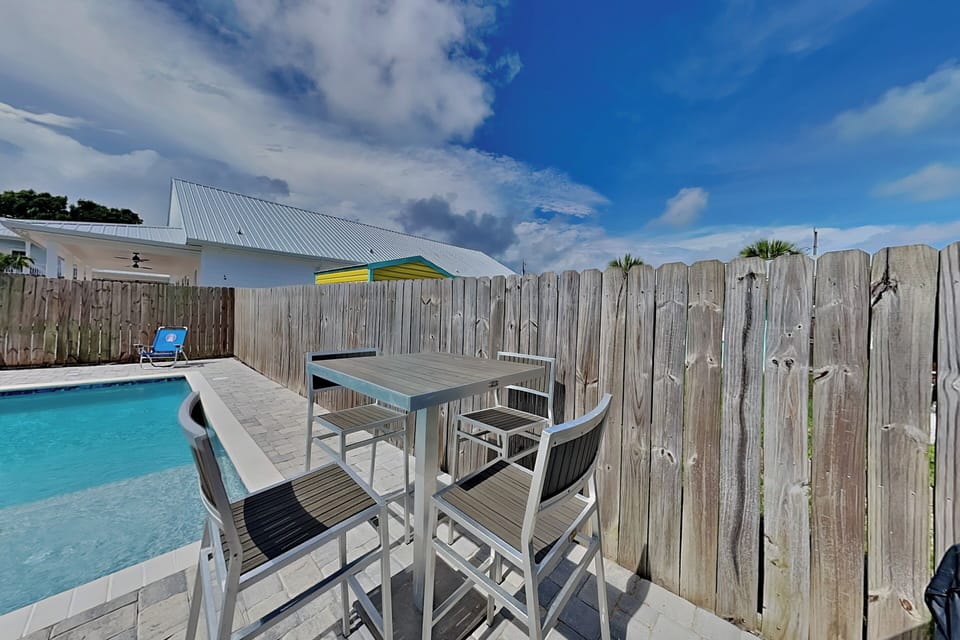 Backyard - Poolside Dining Area