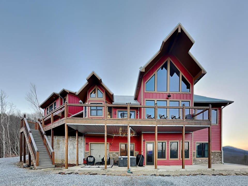 Welcome to 5 Solas Lodge!