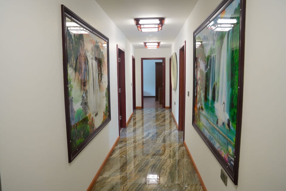 Entrance / Lobby