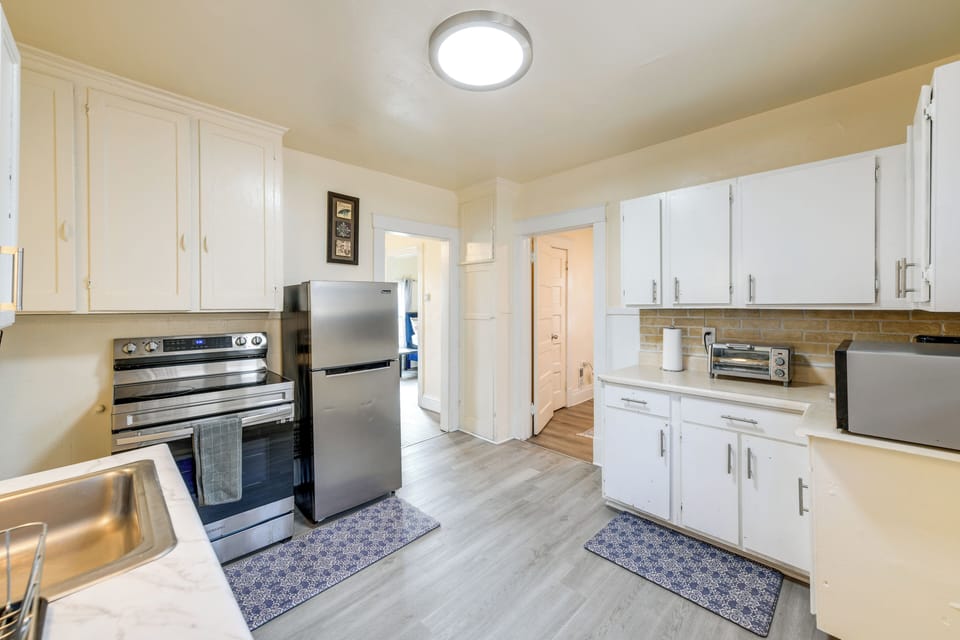 Kitchen | Microwave | Toaster Oven | Drip Coffee Pot