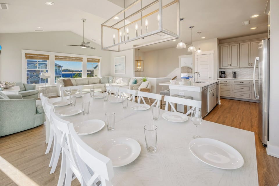 Surf or Sound Realty - 1219 - Lunasea - Dining Area -3