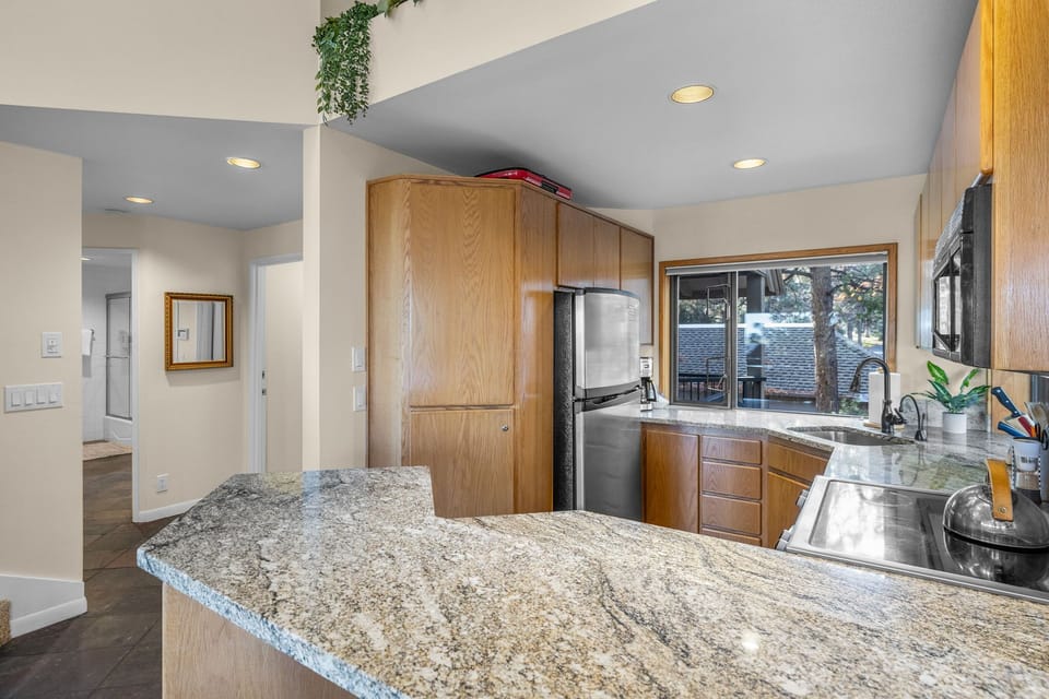 River Ridge 601- Kitchen