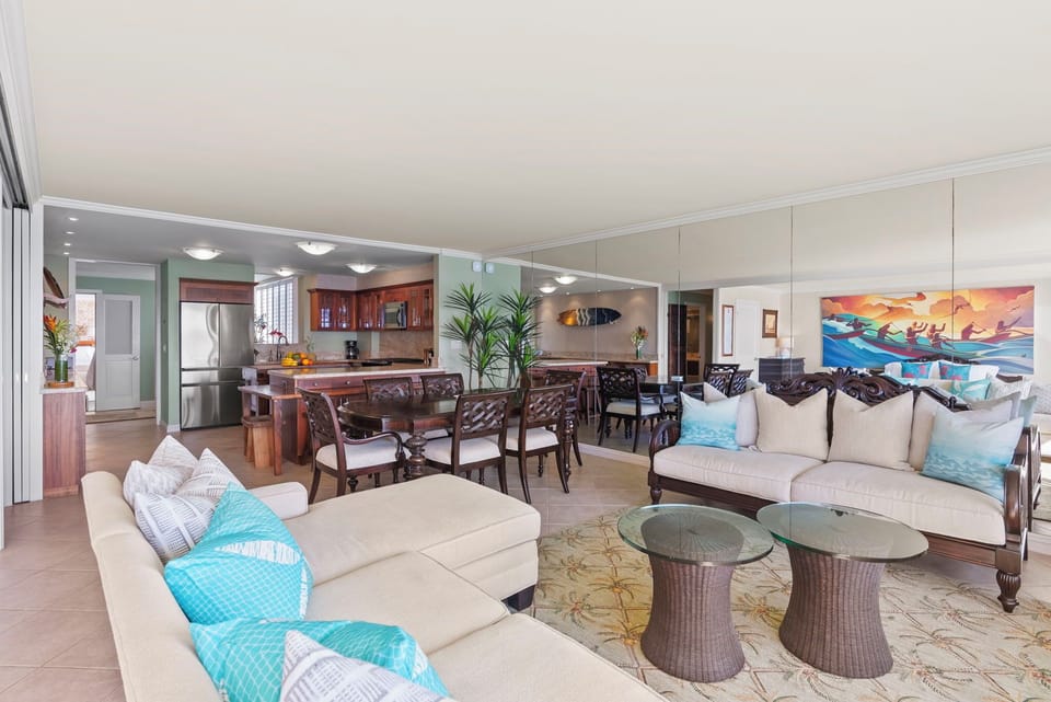 Living space ideal for gatherings or relaxation.