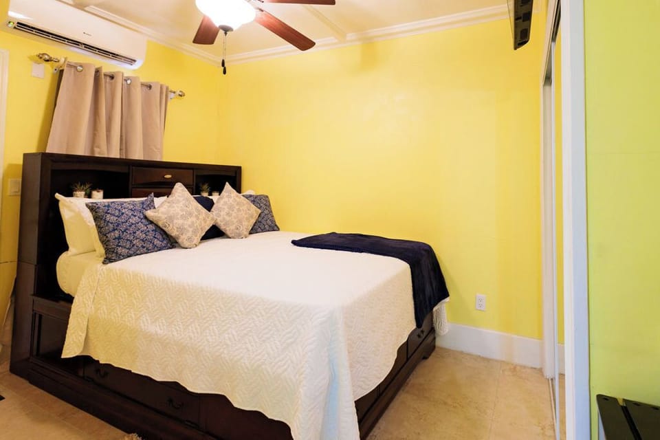 One small bedroom, Queen bed, TV, AC, Closet Space