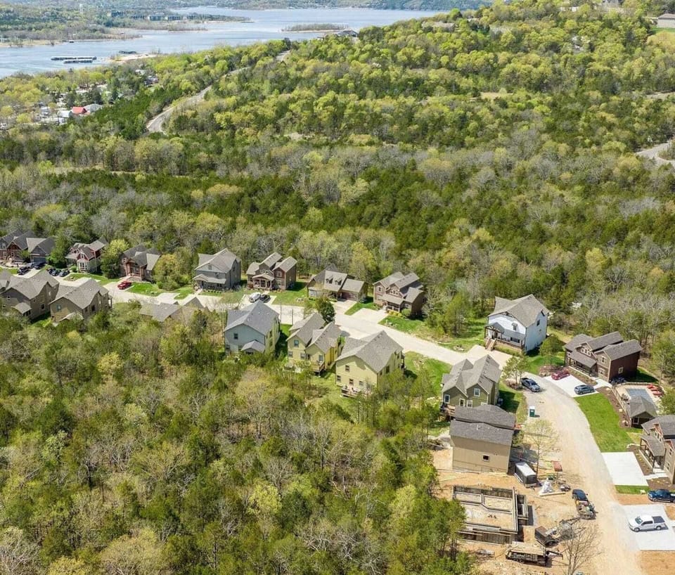 Under a mile from Clevenger Cove Boat Launch on Table Rock Lake, water access is a breeze! Park near the boat ramp for a sunset spectacle with the Big Cedar Cannon's fire—a daily tribute to the Osage Indians. Additional  playground nearby.