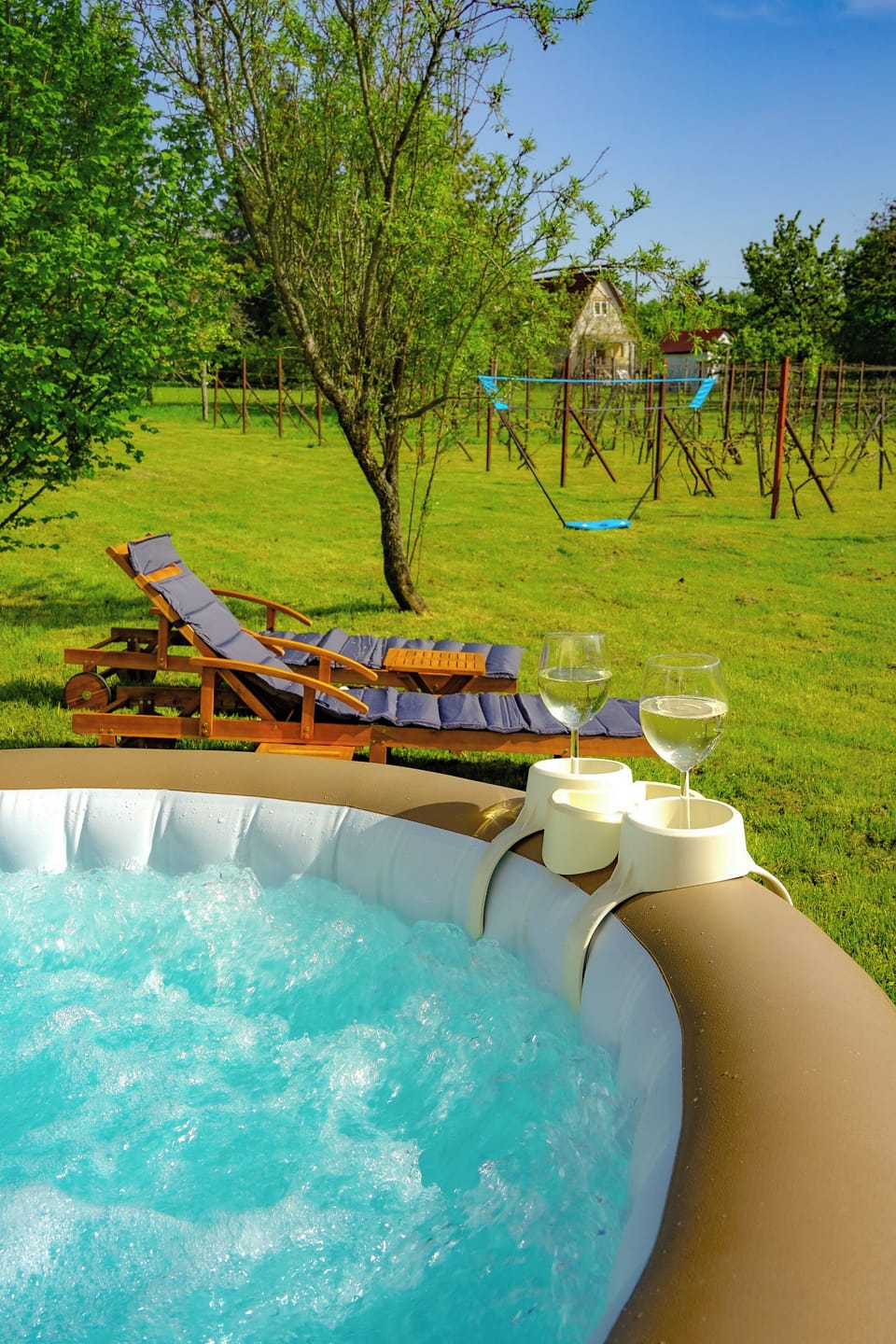 Outdoor spa tub