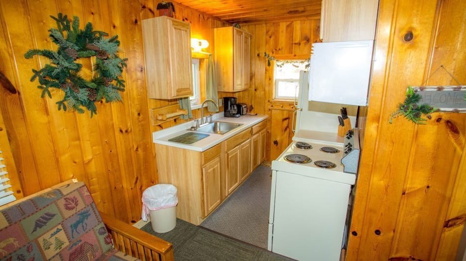 Cabin_4_05