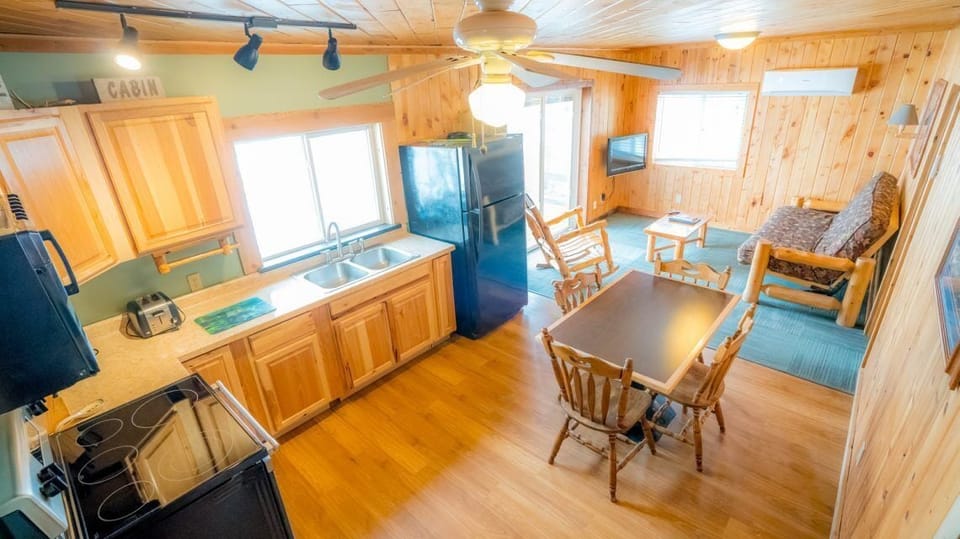 Cabin_5_05