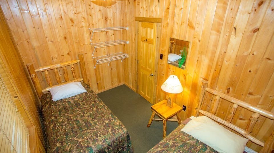 Cabin_5_01