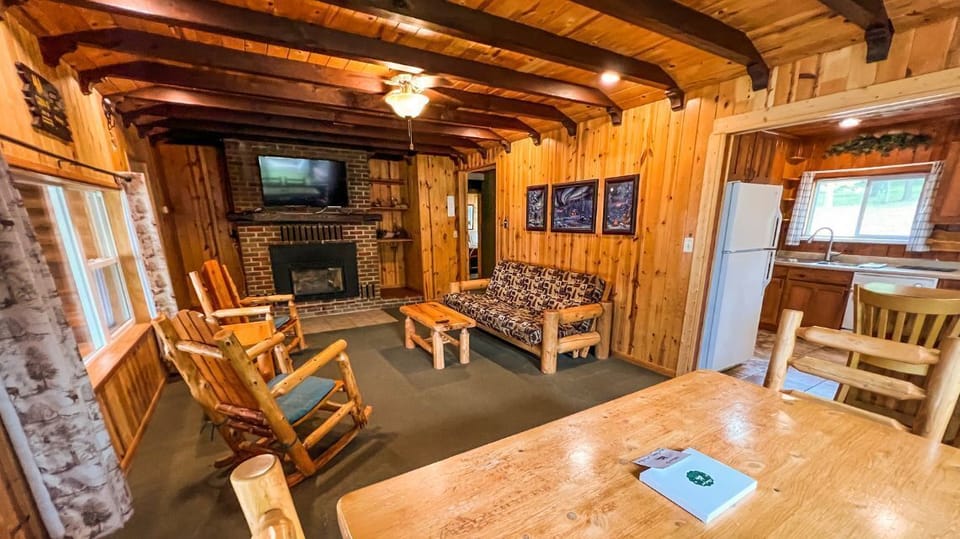Cabin_10_06