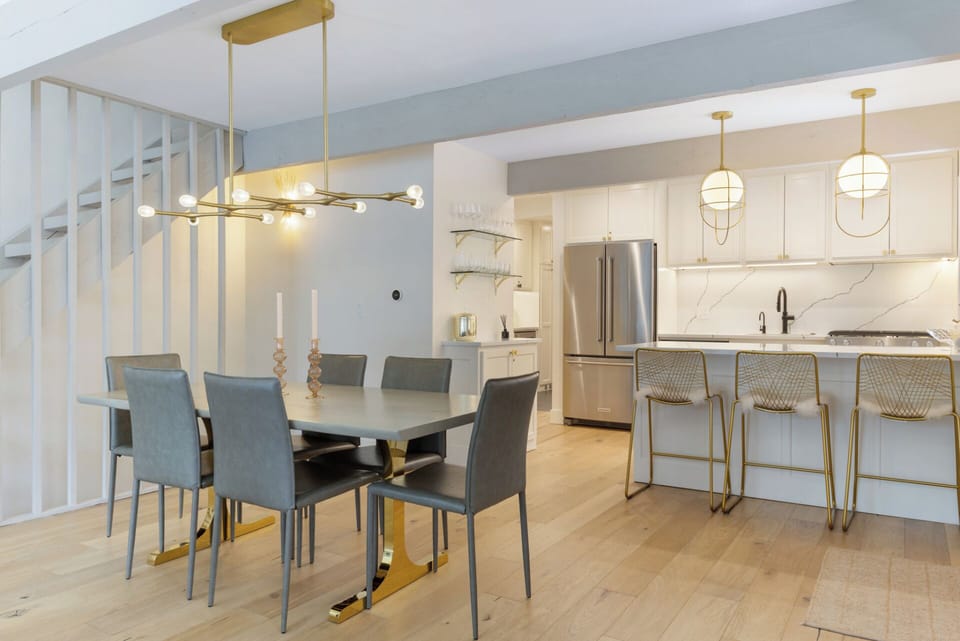 Dining Room & Kitchen