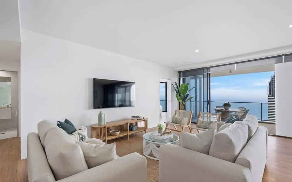 With large sliding doors our sub-penthouse has great indoor/outdoor flow. 