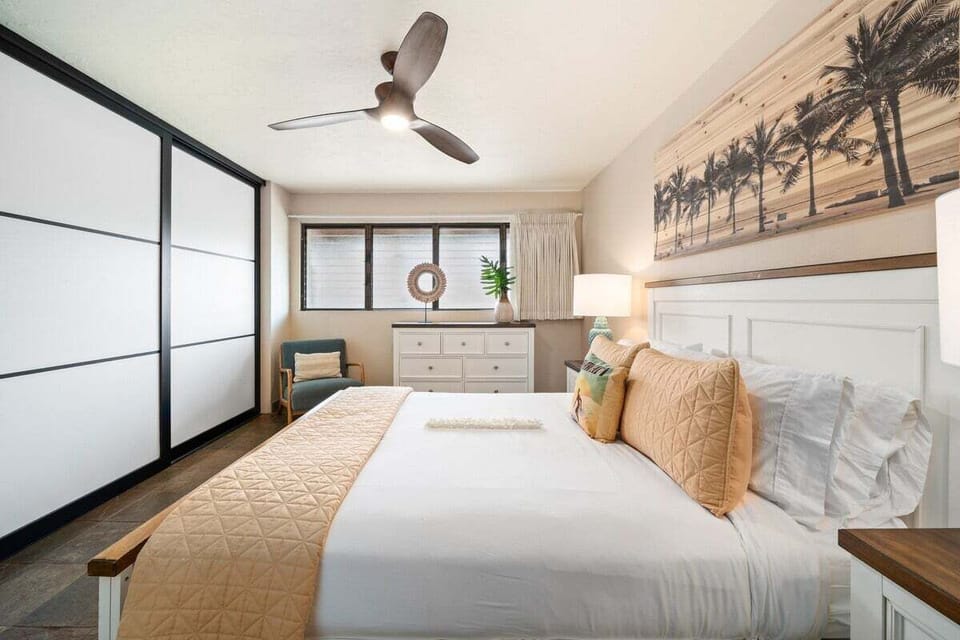 Waiohuli Beach Hale C212 bedroom1 5
