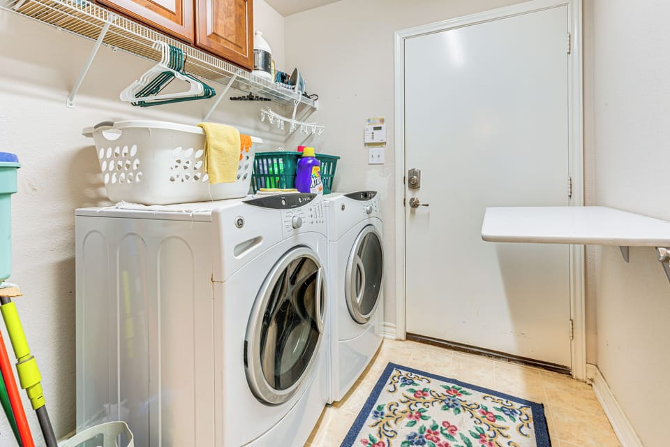 Washer & Dryer
