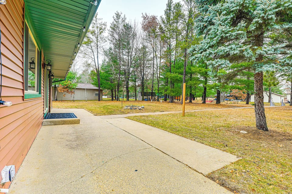 Patio | Fire Pit | Yard
