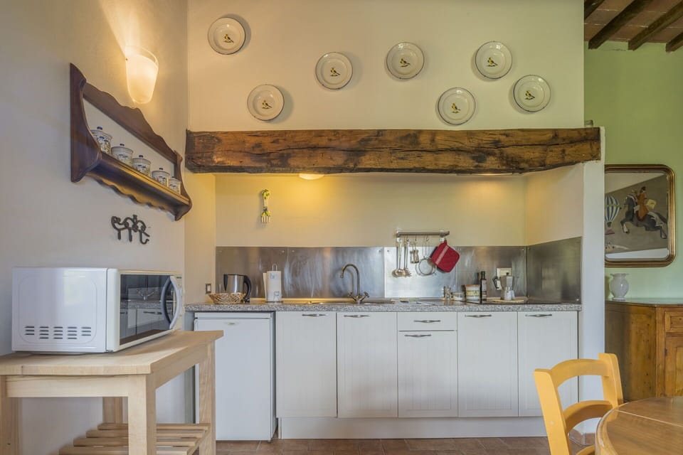 Autumn, Kitchen, Living Room, Spring, Summer