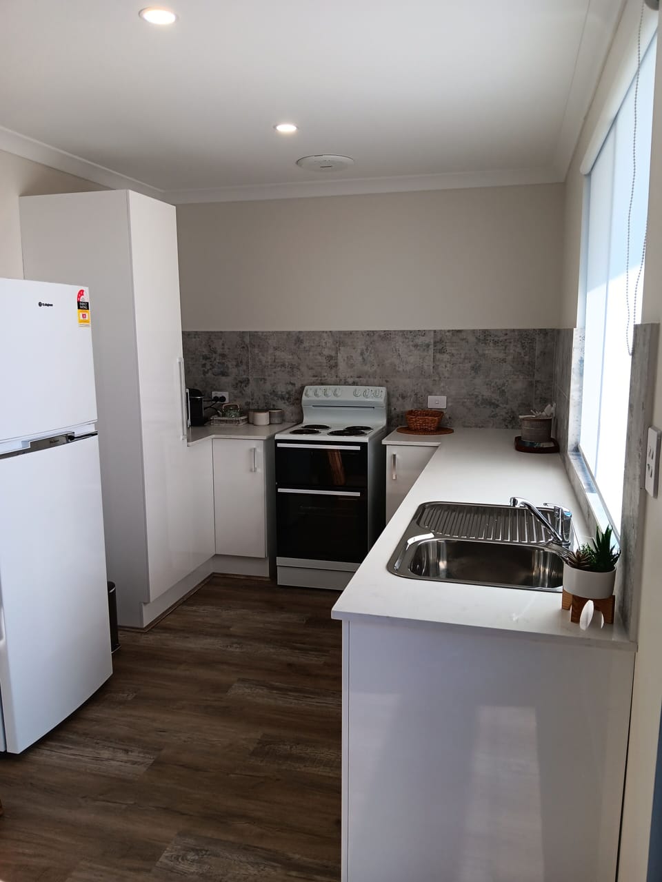 full kitchen