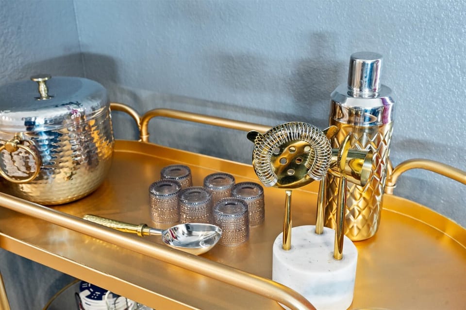 Why go out for cocktails when the bar can come to you? Mix, sip, and toast to memories made right here.