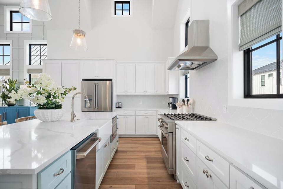 Kitchen, 2nd Floor