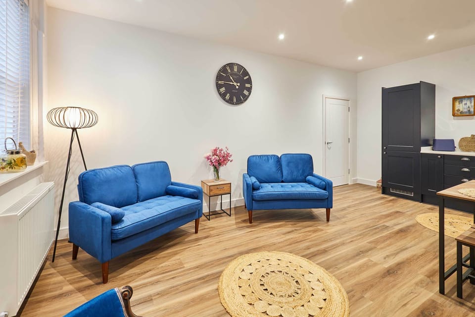 The Coach House, Apartment 2, Saltburn-by-the-Sea - Host & Stay