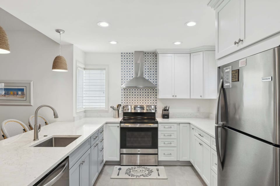 Whip up your favorite meals in the full kitchen 