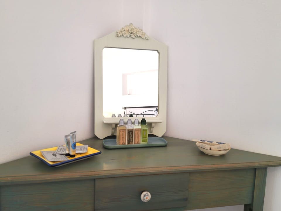 L’Occitane toiletries are provided in each bedroom.