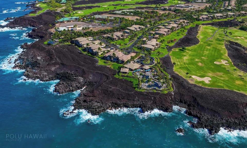 Birds eye view of Hali’i Kai and the Ocean Club. Building 14 is located in the middle of the three ocean front buildings.
