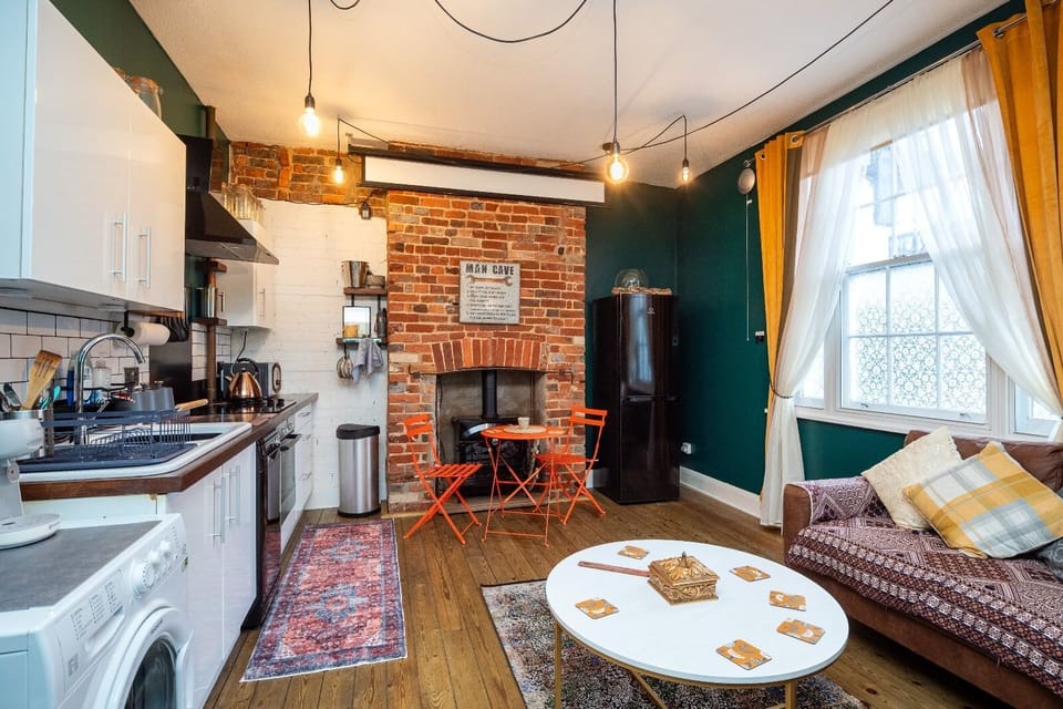 Living room / Kitchen