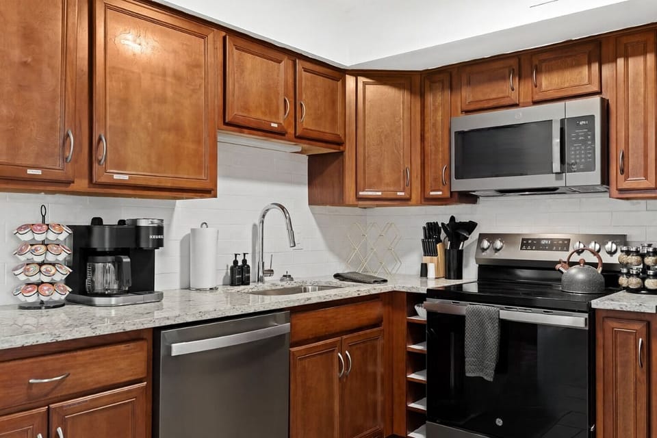 A clean, practical kitchen accented by tasteful decor and all the essentials you need.