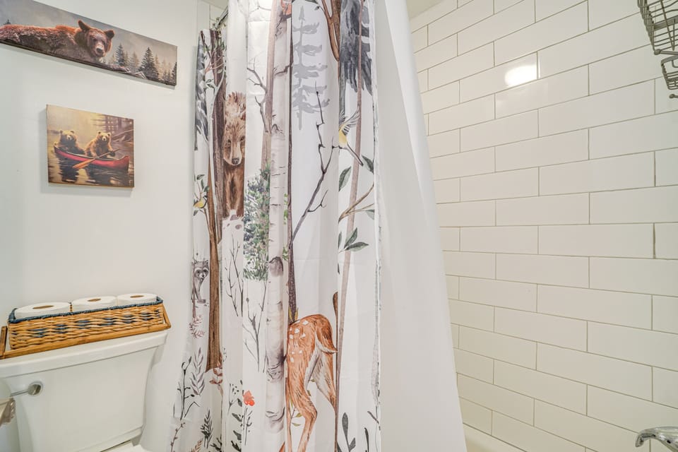 Full Bath | Towels | Hair Dryer