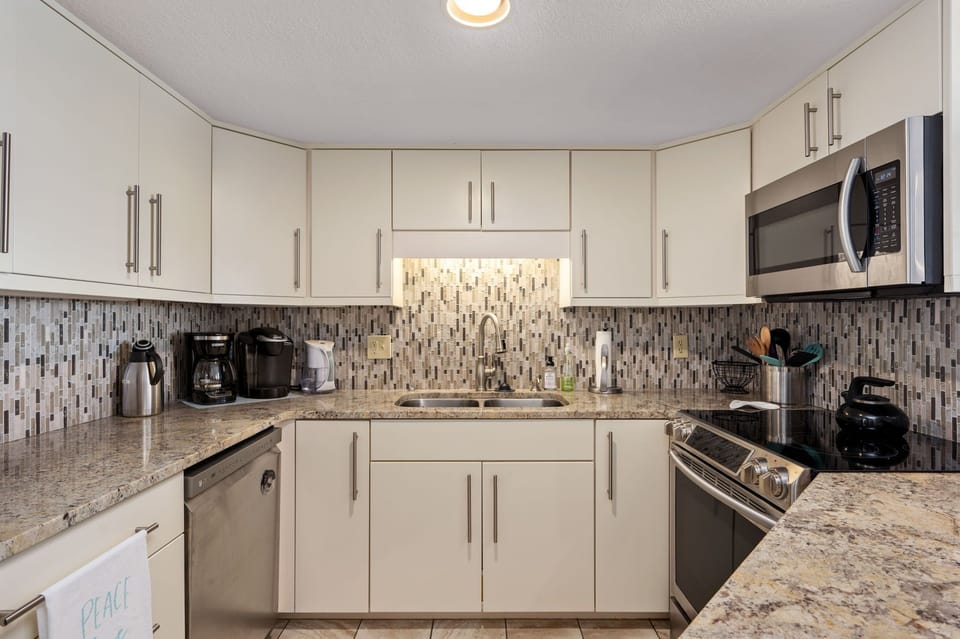 OB3: Sea Rose | Kitchen Area