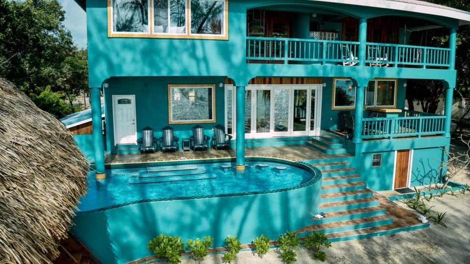 Toucan Dance Villa - 3BR Beachfront w/Pool & Ocean Views (4596)