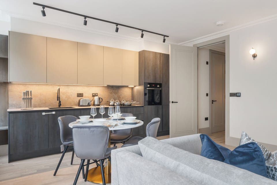 Grenville Street WC1N-6