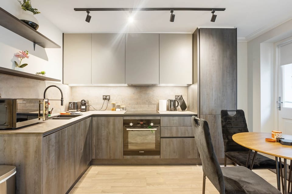 Flat 1, 11 Grenville Street WC1N-15