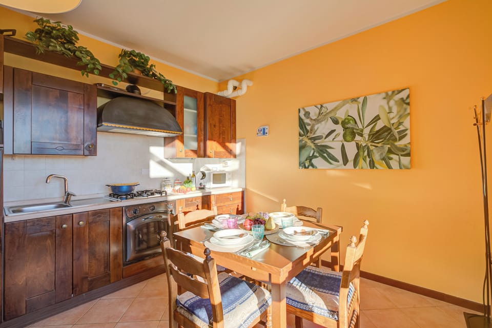 Kitchen and dining area