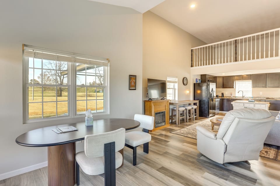 Dining Area | 1st Floor