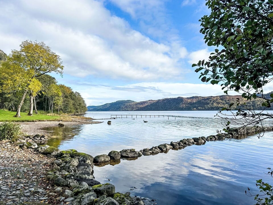 House, Home, Cottage, Estate, Driveway, Balcony, Siding, Villa