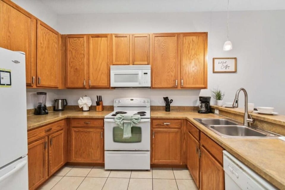 Spacious kitchen area