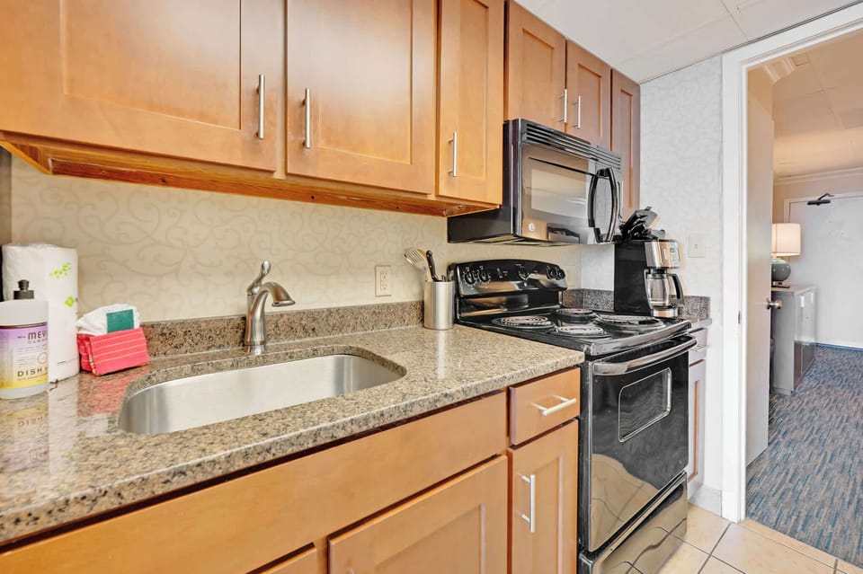 Equipped Kitchen for Your Stay
