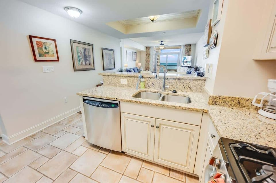 Large Kitchen Area