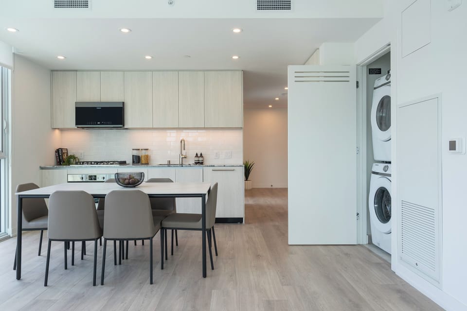 Long Beach - Two Bedroom Suite - Kitchen Area (3)