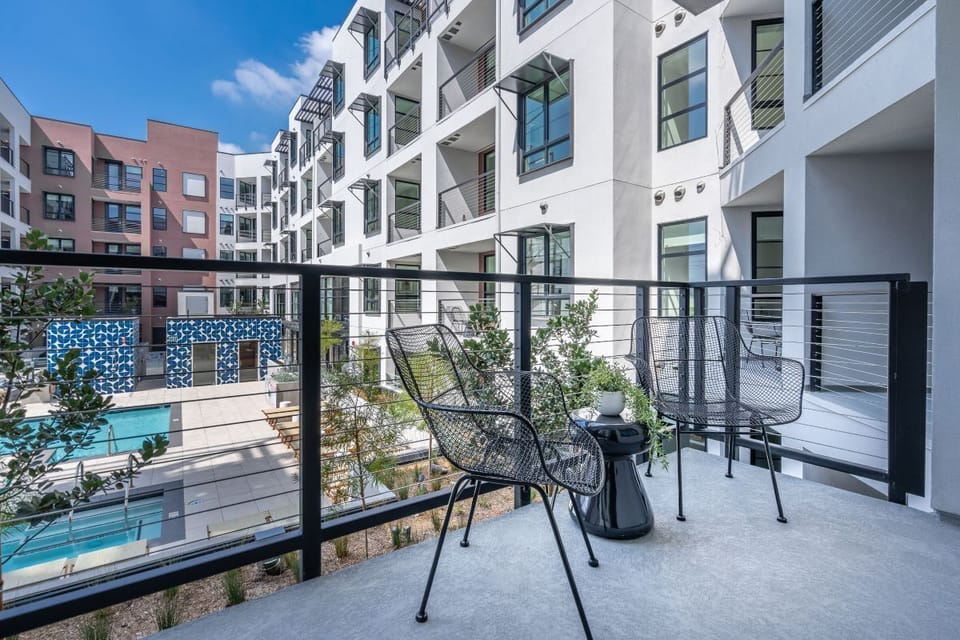 Level Hollywood - One Bedroom Suite (26)