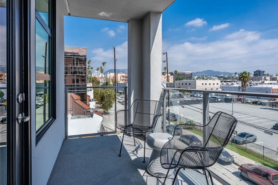 Level Hollywood - Two Bedroom Suite (33)